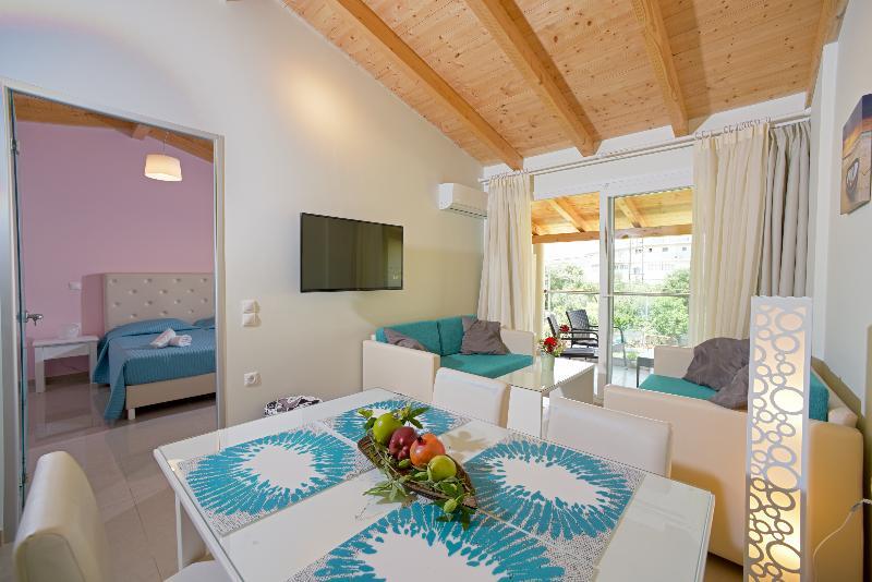 Palapart Gikas Suites And Studios ゴウヴィア エクステリア 写真